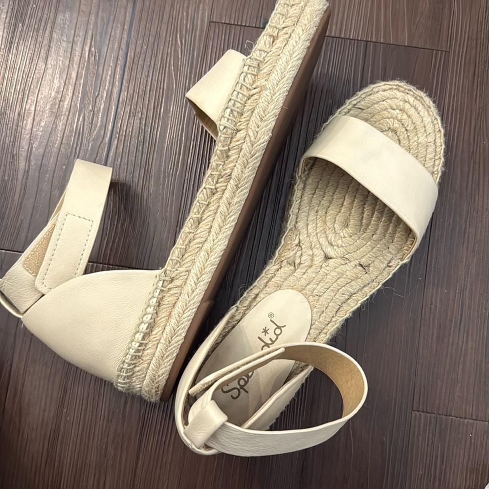 Splendid sandals